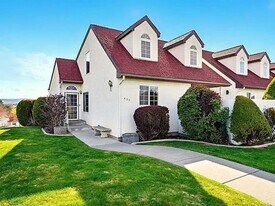 435 Nicklaus Ct in Richland, WA - Building Photo