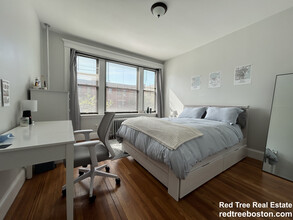 175 Harvard St, Unit 2 in Brookline, MA - Building Photo - Building Photo