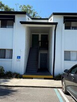 4213 S Semoran Blvd in Orlando, FL - Building Photo