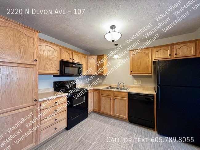 property at 2220 Devon Ave