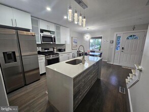 5606 Burk Ave in Ventnor City, NJ - Building Photo - Building Photo