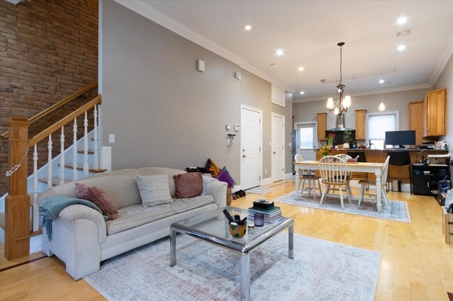 9 Worthington St, Unit 2T in Boston, MA - Foto de edificio - Building Photo