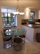 7940 La Mirada Dr in Boca Raton, FL - Foto de edificio - Building Photo