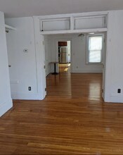 19 Pinckney St, Unit 1 in Somerville, MA - Foto de edificio - Building Photo