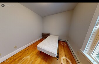 9 Beacon St, Unit #1 in Somerville, MA - Building Photo - Building Photo