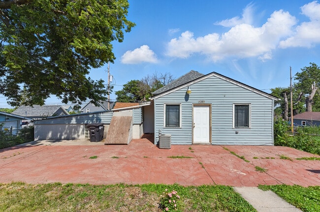 property at 4217 S 21st St