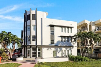 4025 Indian Creek Dr in Miami Beach, FL - Building Photo - Building Photo