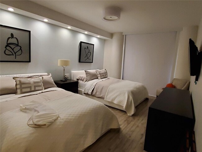 3000 Island Blvd in Aventura, FL - Building Photo - Building Photo