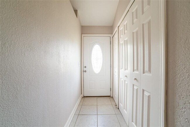 631 Blackstone Ave in Deltona, FL - Building Photo - Building Photo