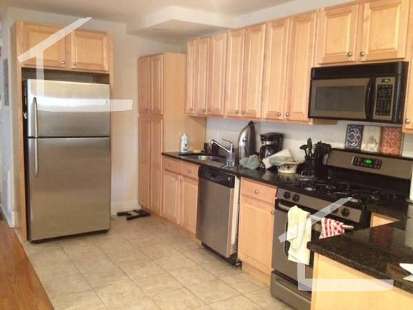 25 Aspinwall Ave, Unit 1