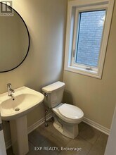 162 Flood Ave in Clarington, ON - Building Photo - Building Photo