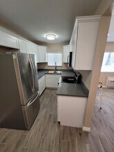 1170 Fountain St, Unit 7 in Riverside, CA - Foto de edificio - Building Photo