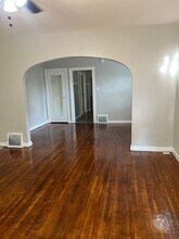 45 S Linwood Ave-Unit -49 S Linwood Ave in Indianapolis, IN - Building Photo - Building Photo