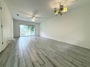 4619 SE 5th Pl in Cape Coral, FL - Building Photo - Building Photo