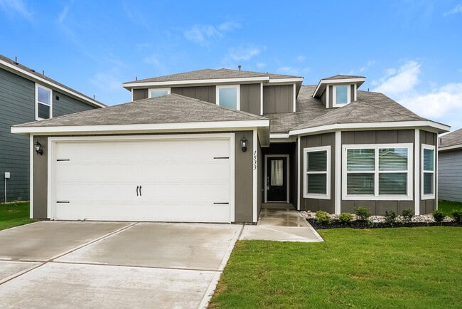 property at 1533 Woodwinds Dr