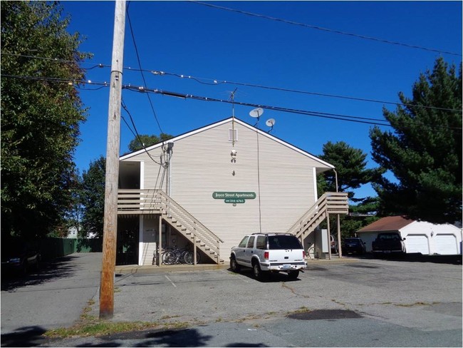 66 Joyce St in Warren, RI - Foto de edificio - Building Photo