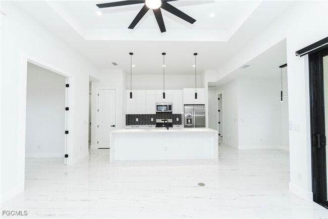 property at 903 NE 23rd St