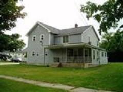 215 Russell St in Middleville, MI - Building Photo