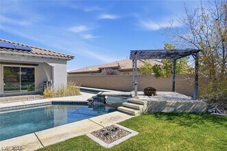 11 Grand Masters Dr in Las Vegas, NV - Building Photo - Building Photo