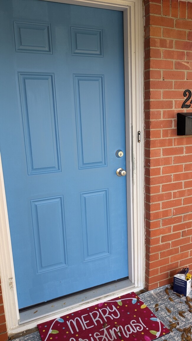 property at 2417 S Kennedy Ave