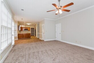 1052 Laurel Valley Dr SW in Marietta, GA - Building Photo - Building Photo