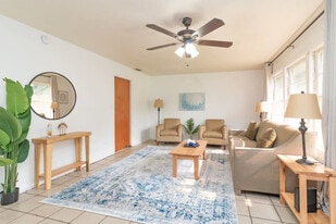 2118 Skylake Dr in Columbus, GA - Building Photo
