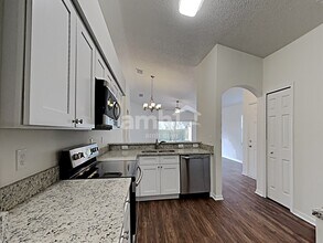 4417 Country Hills Blvd in Plant City, FL - Building Photo - Building Photo