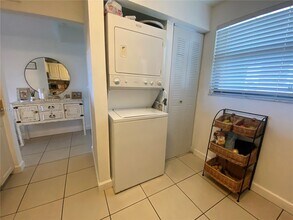 10288 NW 9th St in Miami, FL - Building Photo - Building Photo