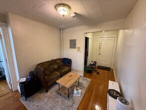 126 Warren St, Unit 43 in Boston, MA - Building Photo - Building Photo