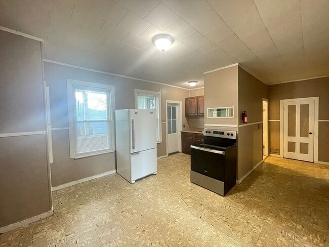 property at 121 Cypress St