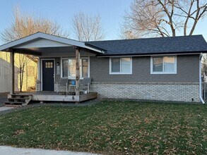 1154 E 5th St in Loveland, CO - Building Photo - Building Photo