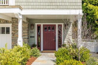 521 24th Pl in Hermosa Beach, CA - Foto de edificio - Building Photo