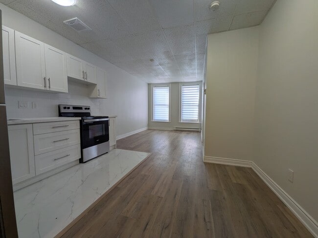 property at 317 Front St