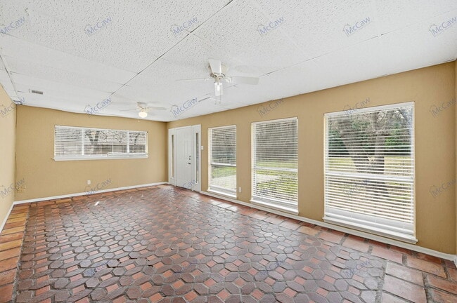 207 Evelyn St in Desoto, TX - Building Photo - Building Photo