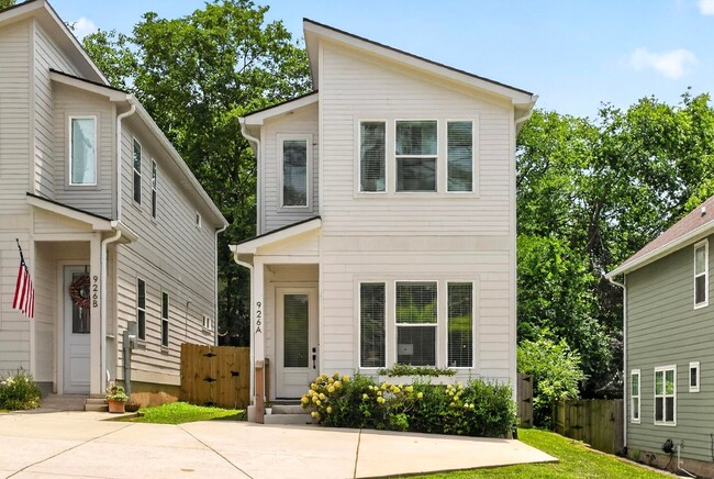 property at 962 Strouse Ave
