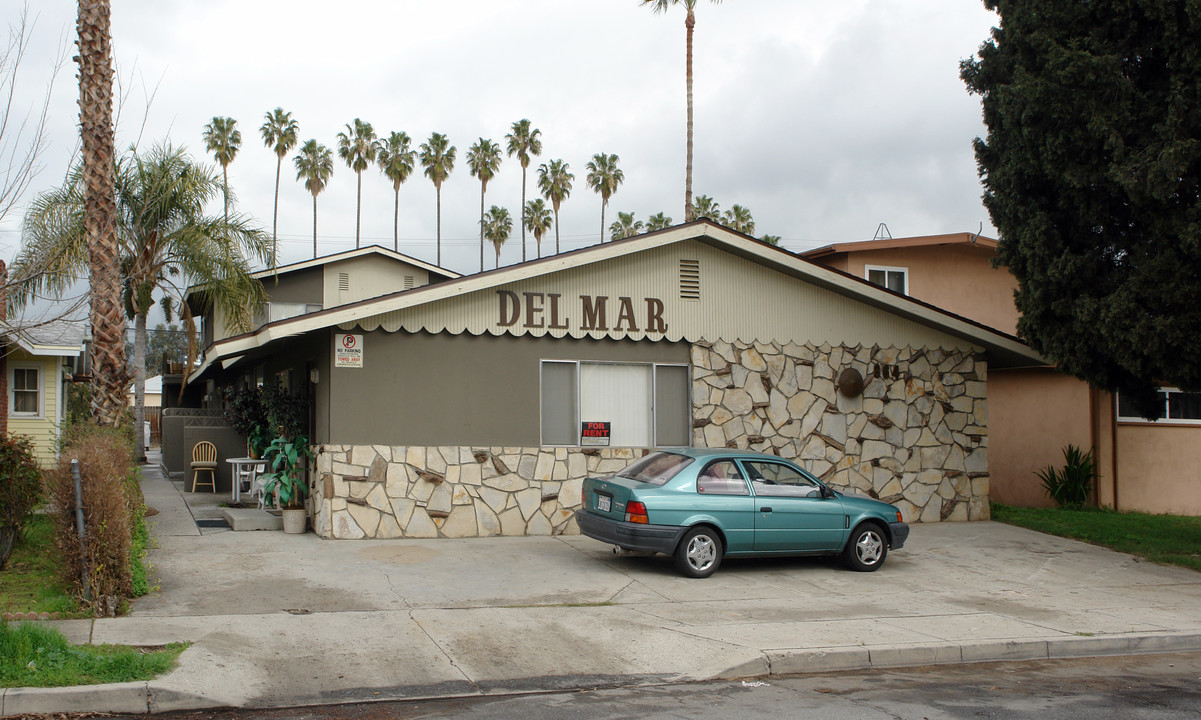 364 W 19th St in San Bernardino, CA - Building Photo