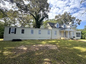 1020 Cherry Hills Ct in Athens, GA - Building Photo - Building Photo