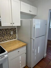 400 SE 3rd Ave in Hallandale Beach, FL - Building Photo - Building Photo