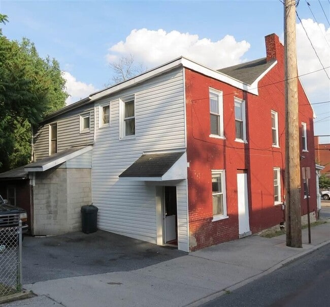 781 Maple St in Lebanon, PA - Building Photo - Building Photo