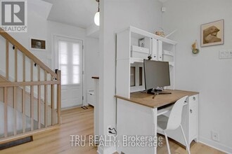 36 Varley Dr in Ottawa, ON - Building Photo - Building Photo