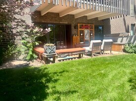 460 S Marion St Pkwy, Unit 153B in Denver, CO - Building Photo