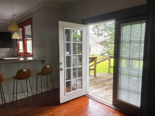 property at 2504 Kavanaugh Rd