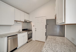 4247 Thalweg Way in San Antonio, TX - Building Photo - Building Photo