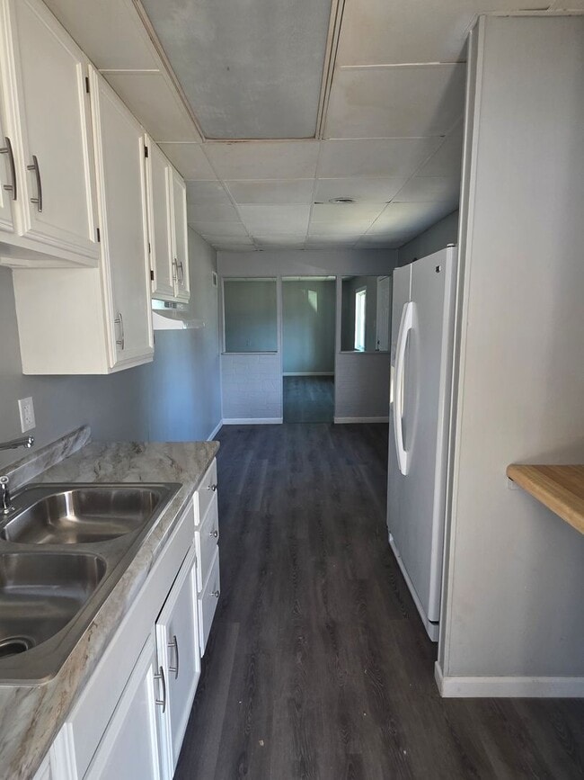 119 St Leo Dr in Sauget, IL - Building Photo - Building Photo