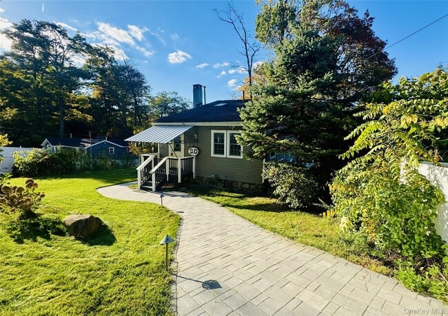 property at 20 Sylvan Trail