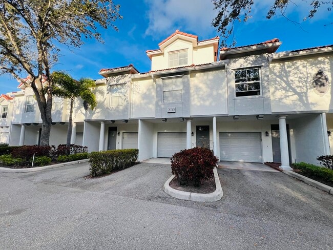 property at 2050 Alta Meadows Ln