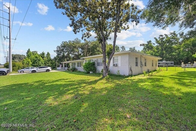 460 S US Highway 17 in East Palatka, FL - Building Photo - Building Photo