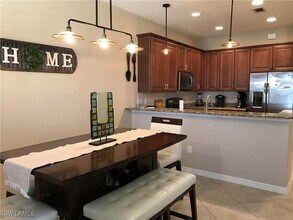 8697 Olinda Way in Ft. Myers, FL - Building Photo - Building Photo