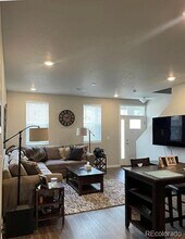 1038 Oak Cir in Lakewood, CO - Building Photo - Building Photo