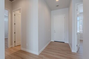 6041 E Valley Way in Cave Creek, AZ - Building Photo